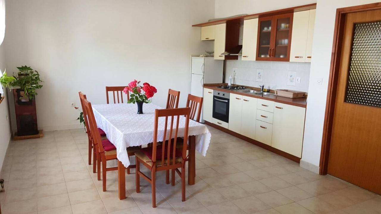 Comfort Apartment On The Beach Кали Екстериор снимка